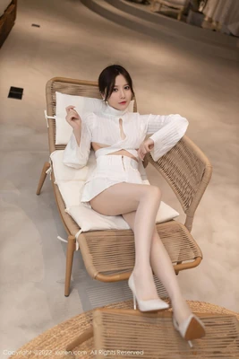 霸王花国语版：从港片黄金时代的警花传奇到文化符号的华丽转身